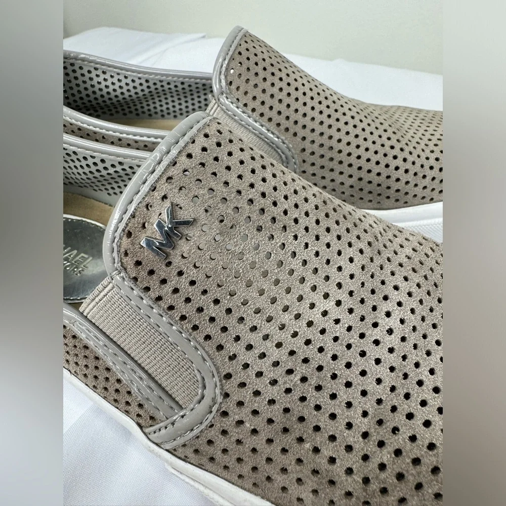 Michael Kors Women’s Gray Suede Slip On Sneakers Size 7M